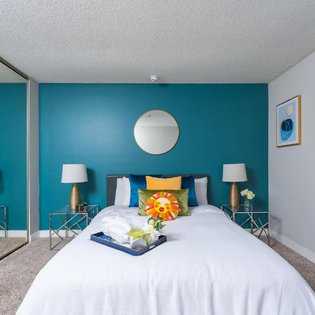 Universal Studios 8 Min Drive Two Bedroom Apartment With Free Parking Los Angeles Buitenkant foto