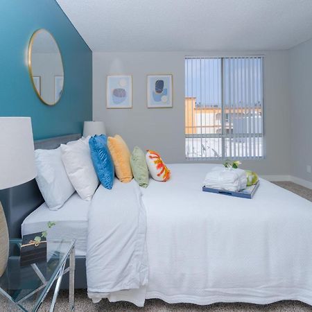 Universal Studios 8 Min Drive Two Bedroom Apartment With Free Parking Los Angeles Buitenkant foto