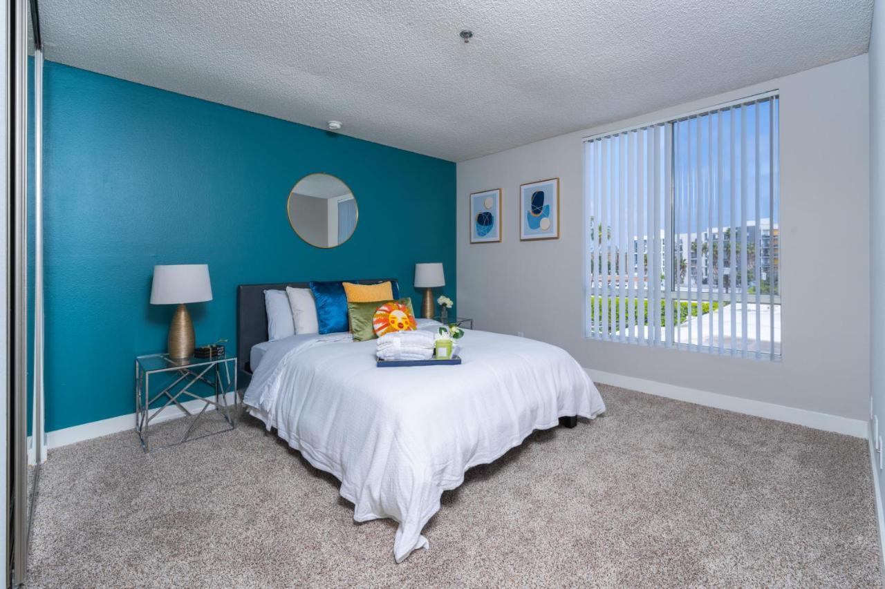 Universal Studios 8 Min Drive Two Bedroom Apartment With Free Parking Los Angeles Buitenkant foto
